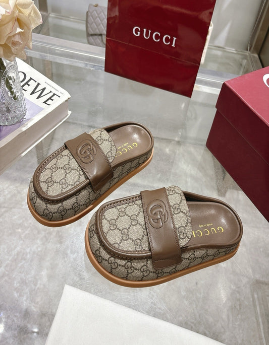 Mules Gucci