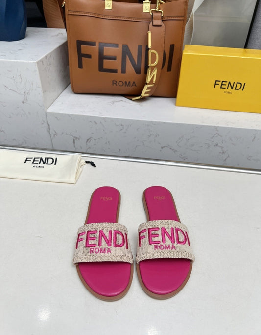 Sandales Fendi
