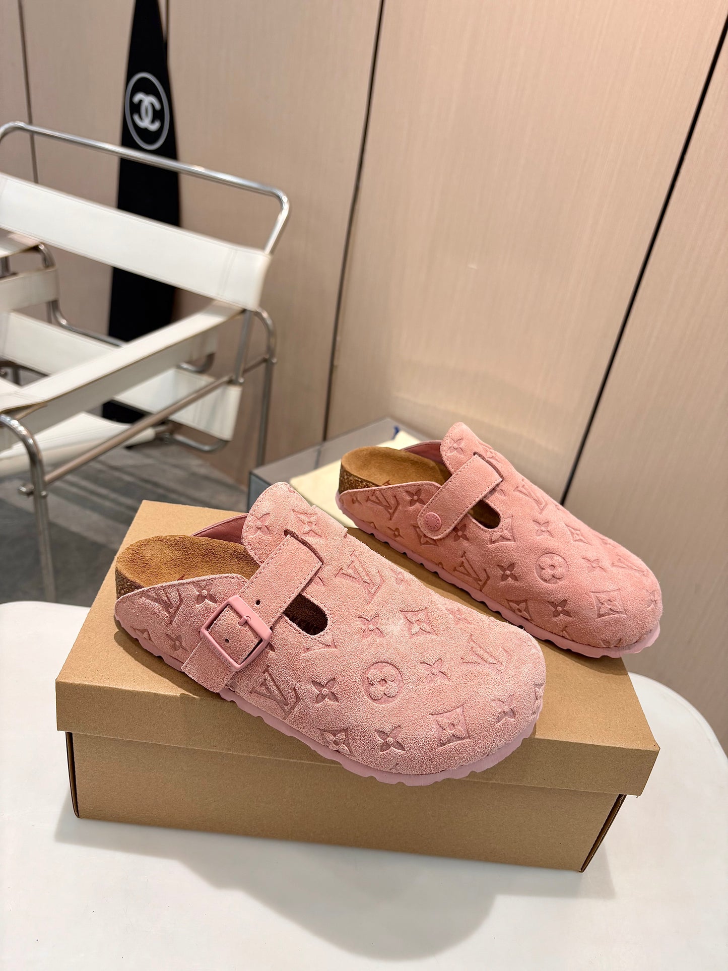 Mules Louis Vuitton